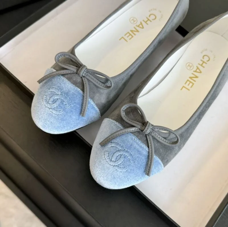 Chanel Flat Shoes ZipUp 18294