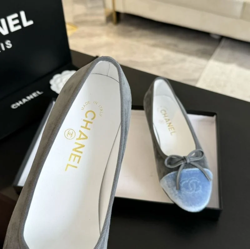 Chanel Flat Shoes ZipUp 18294