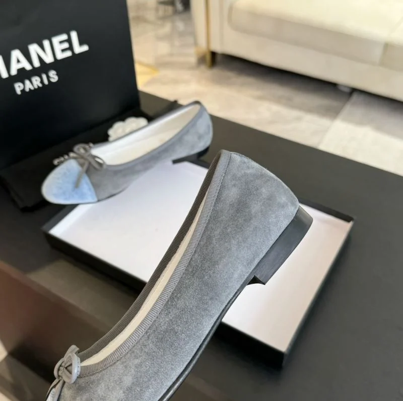 Chanel Flat Shoes ZipUp 18294