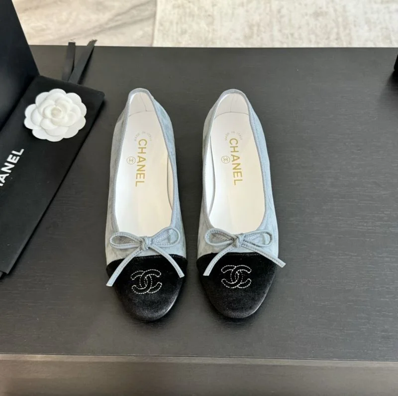 Chanel Flat Shoes Unique 18293