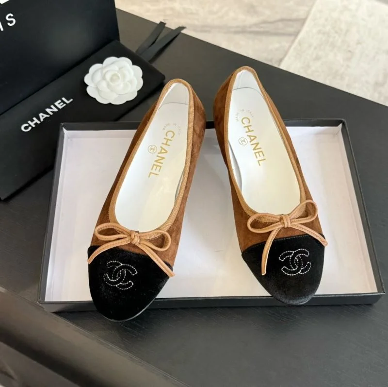 Chanel Flat Shoes Breathable 18370