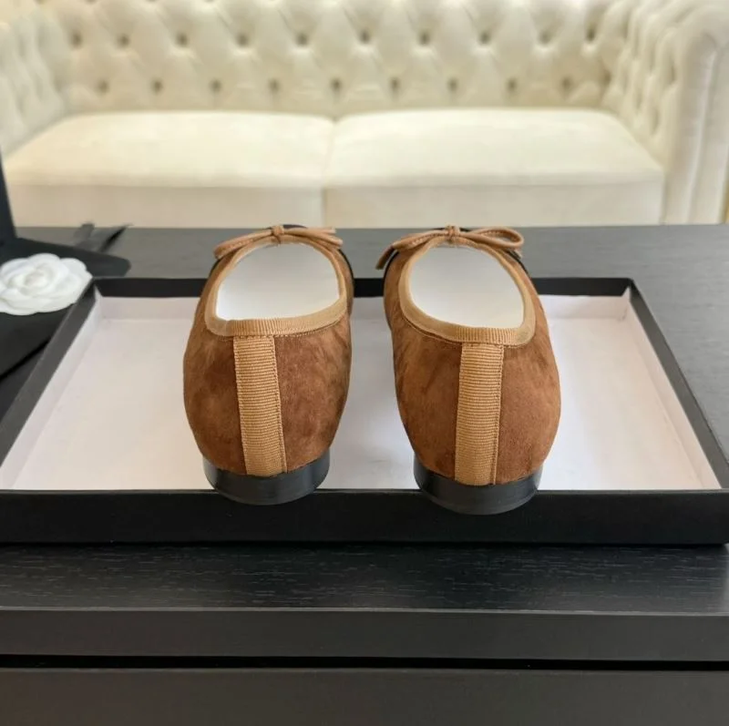 Chanel Flat Shoes Breathable 18370