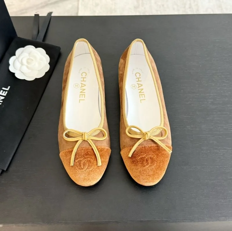 Chanel Flat Shoes UrbanChic 18292