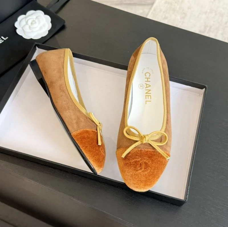 Chanel Flat Shoes UrbanChic 18292