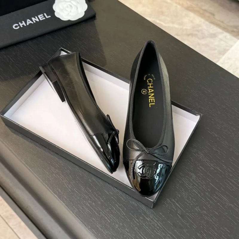 FashionForward Chanel Flat Shoes 18291