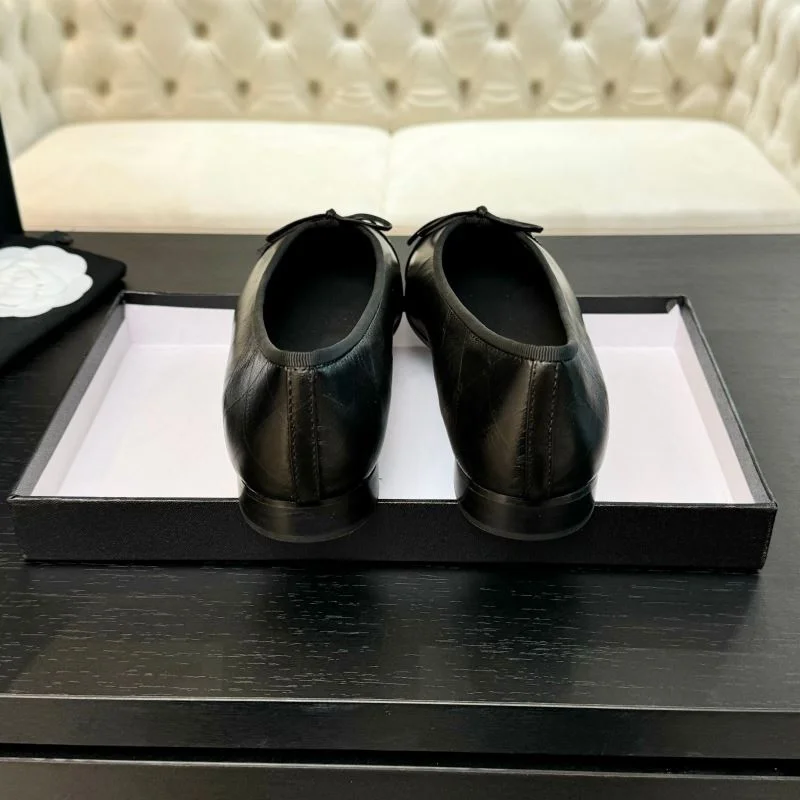 FashionForward Chanel Flat Shoes 18291