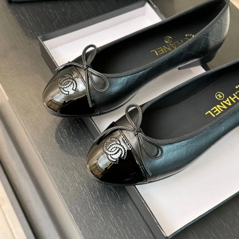 FashionForward Chanel Flat Shoes 18291