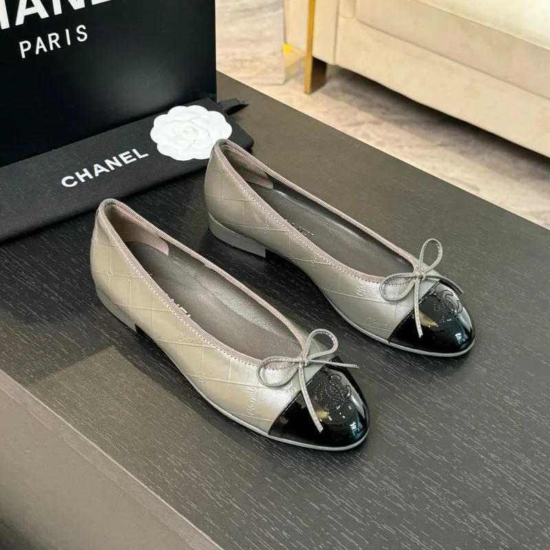 Chanel Flat Shoes WrinkleFree 18289