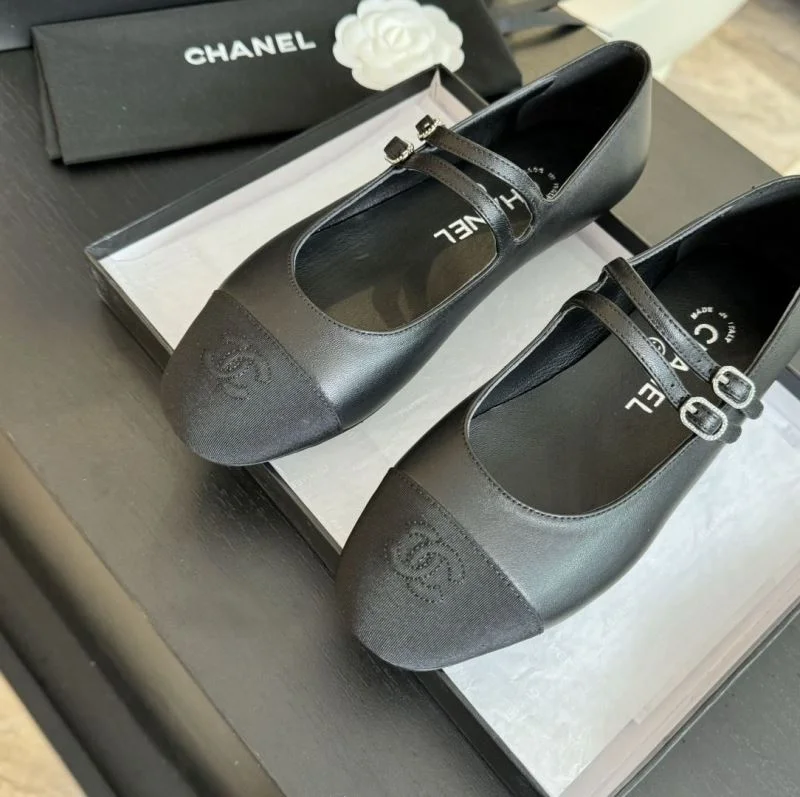 Unisex Chanel Flat Shoes 18287