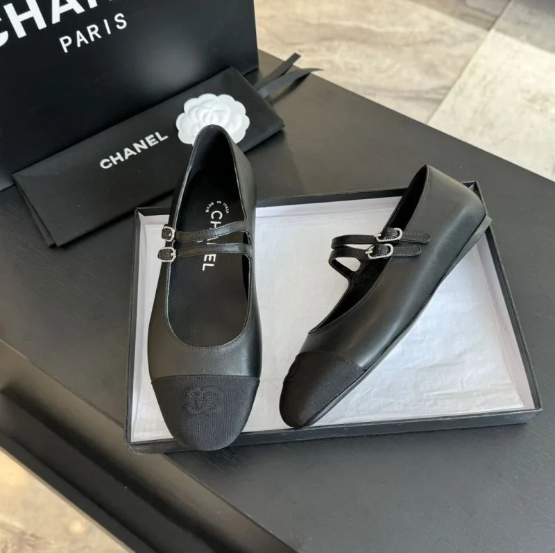 Unisex Chanel Flat Shoes 18287