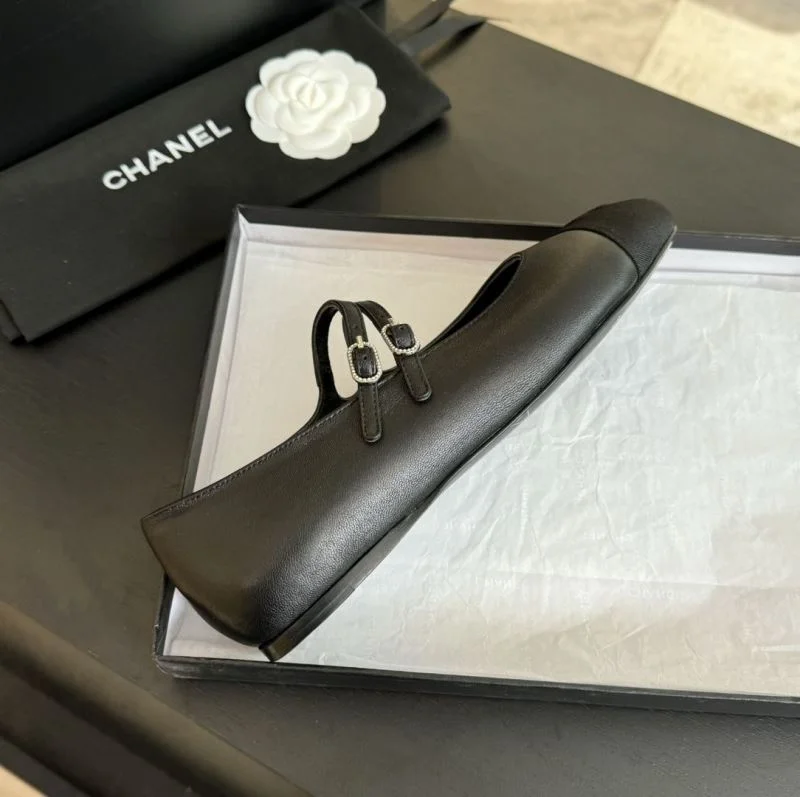 Unisex Chanel Flat Shoes 18287