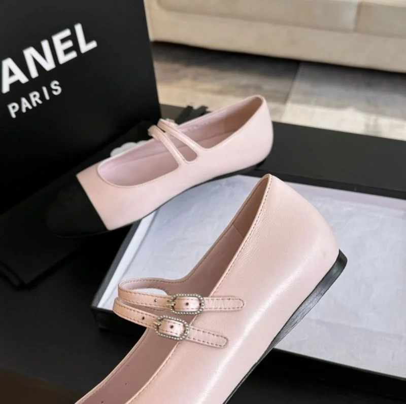 Chanel Flat Shoes Breathable 18283