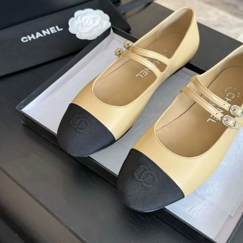 Chanel Flat Shoes WrinkleFree 18280