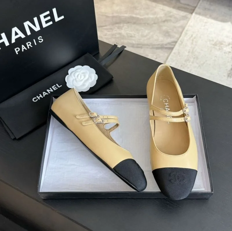 Chanel Flat Shoes WrinkleFree 18280