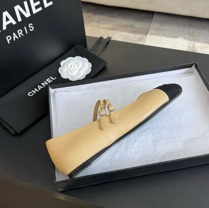 Chanel Flat Shoes WrinkleFree 18280