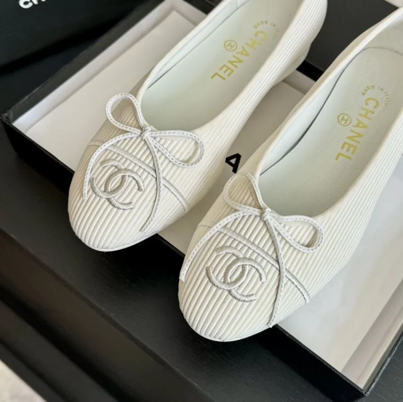 Packable Chanel Flat Shoes 18285