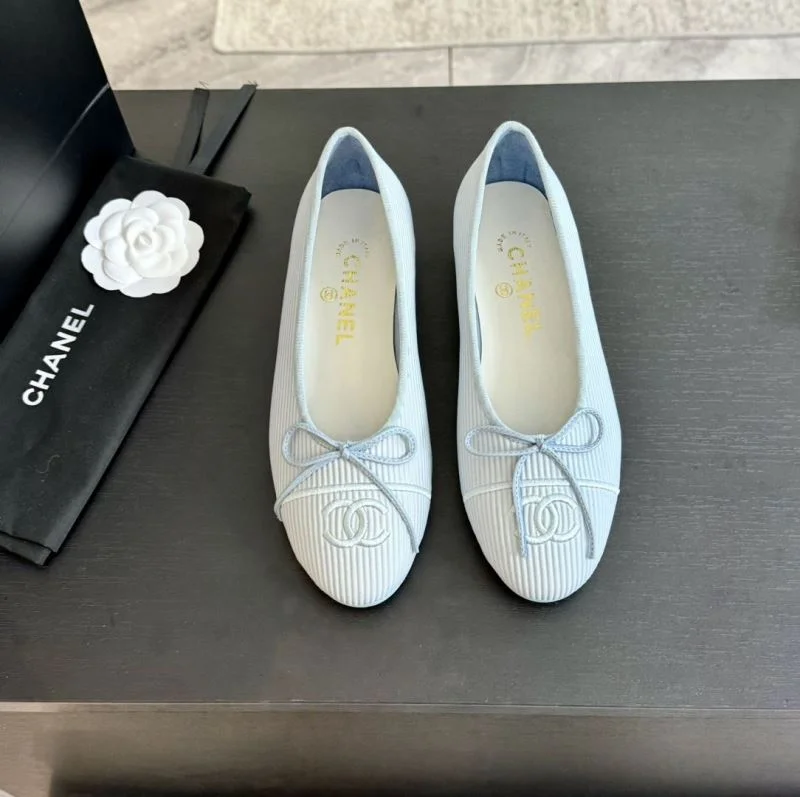 Functional Chanel Flat Shoes 18286