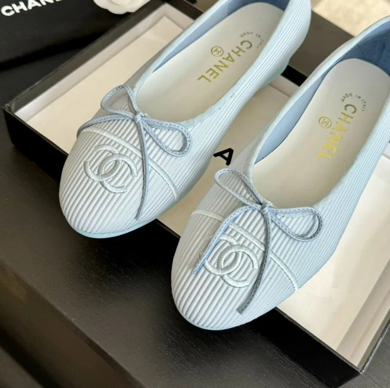 Functional Chanel Flat Shoes 18286