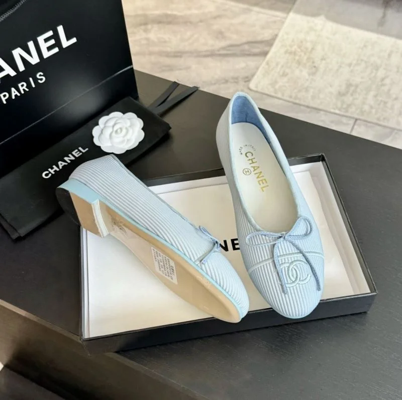 Functional Chanel Flat Shoes 18286