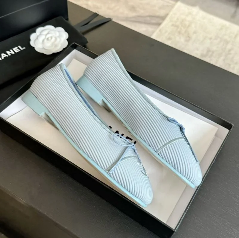 Functional Chanel Flat Shoes 18286