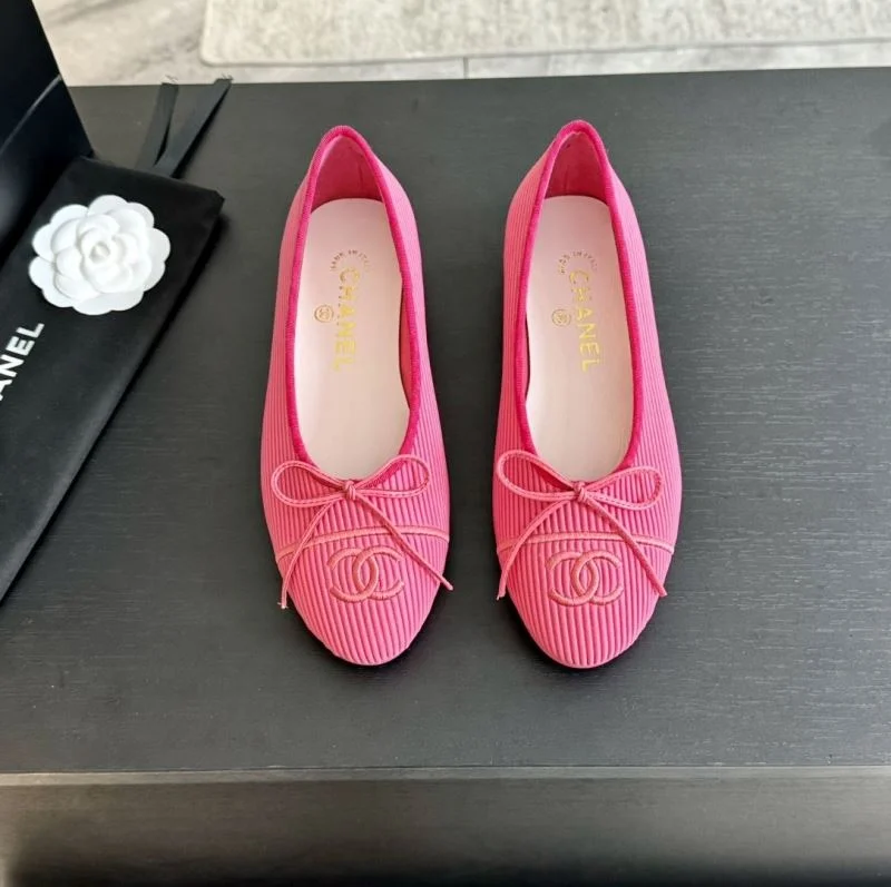 WeatherProof Chanel Flat Shoes 18271
