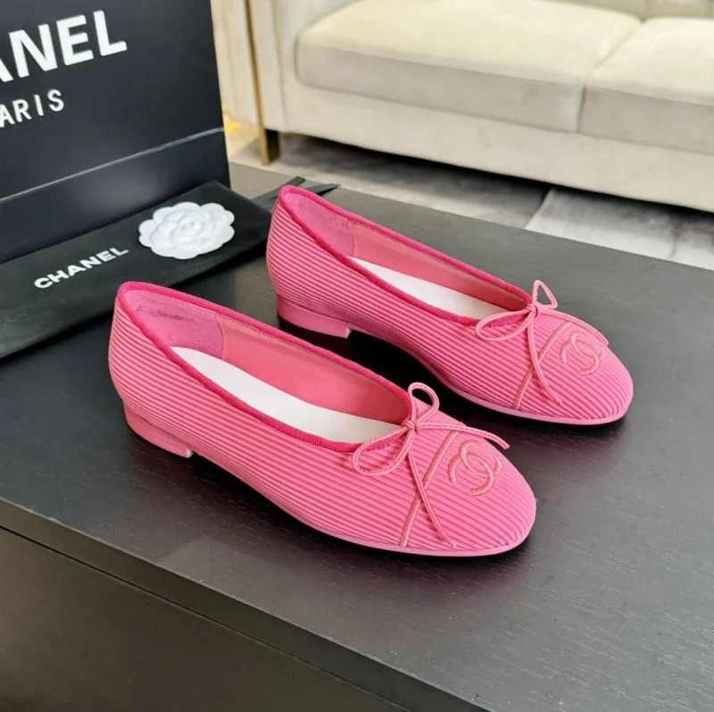WeatherProof Chanel Flat Shoes 18271