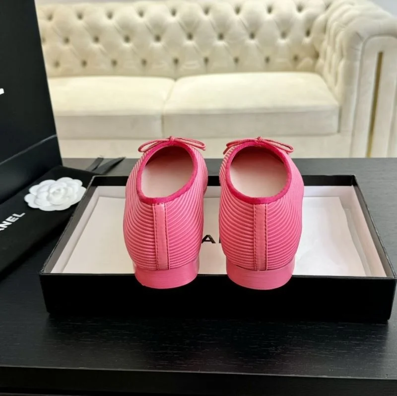 WeatherProof Chanel Flat Shoes 18271