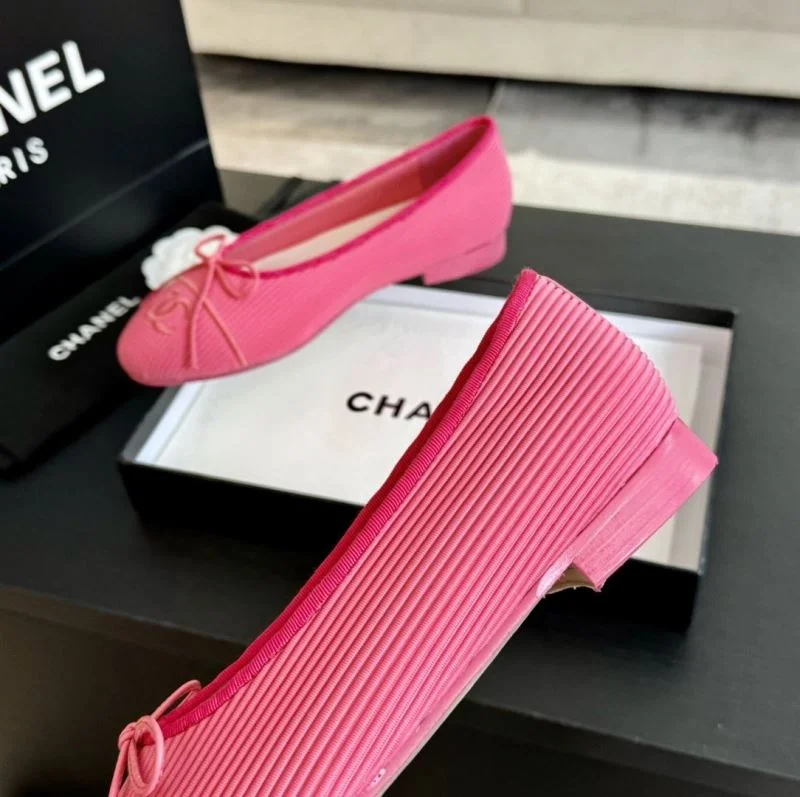 WeatherProof Chanel Flat Shoes 18271