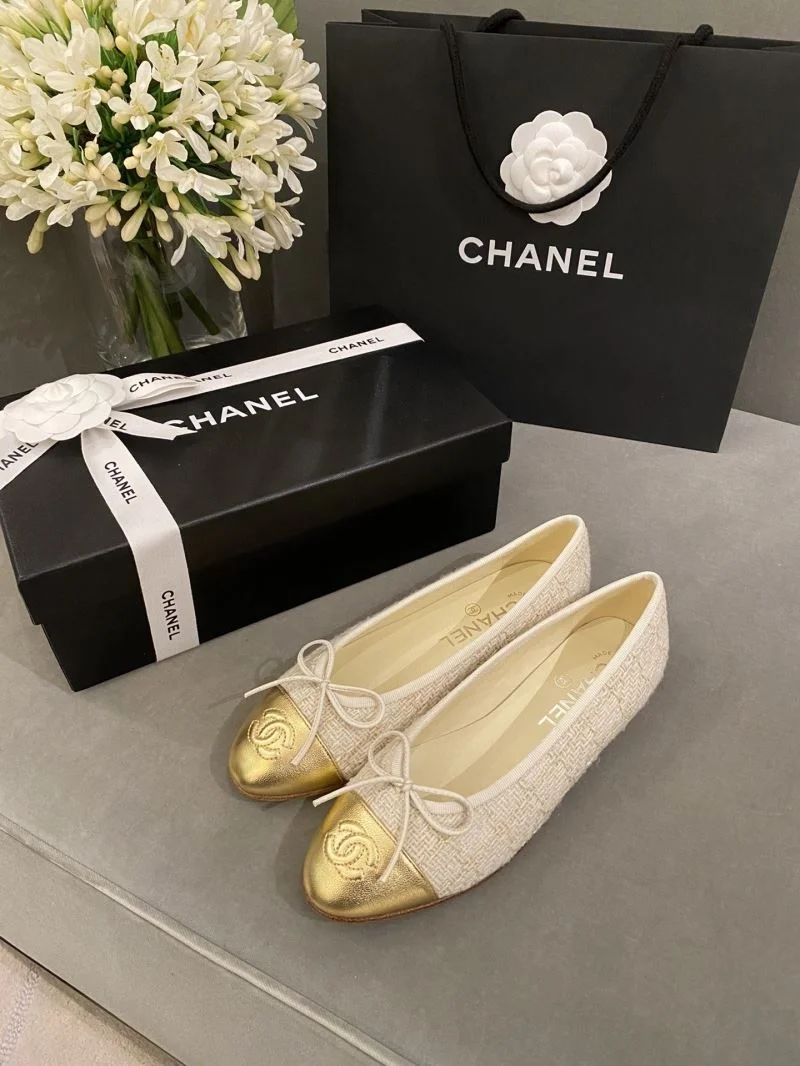 Tailored Chanel Flat Shoes 18274
