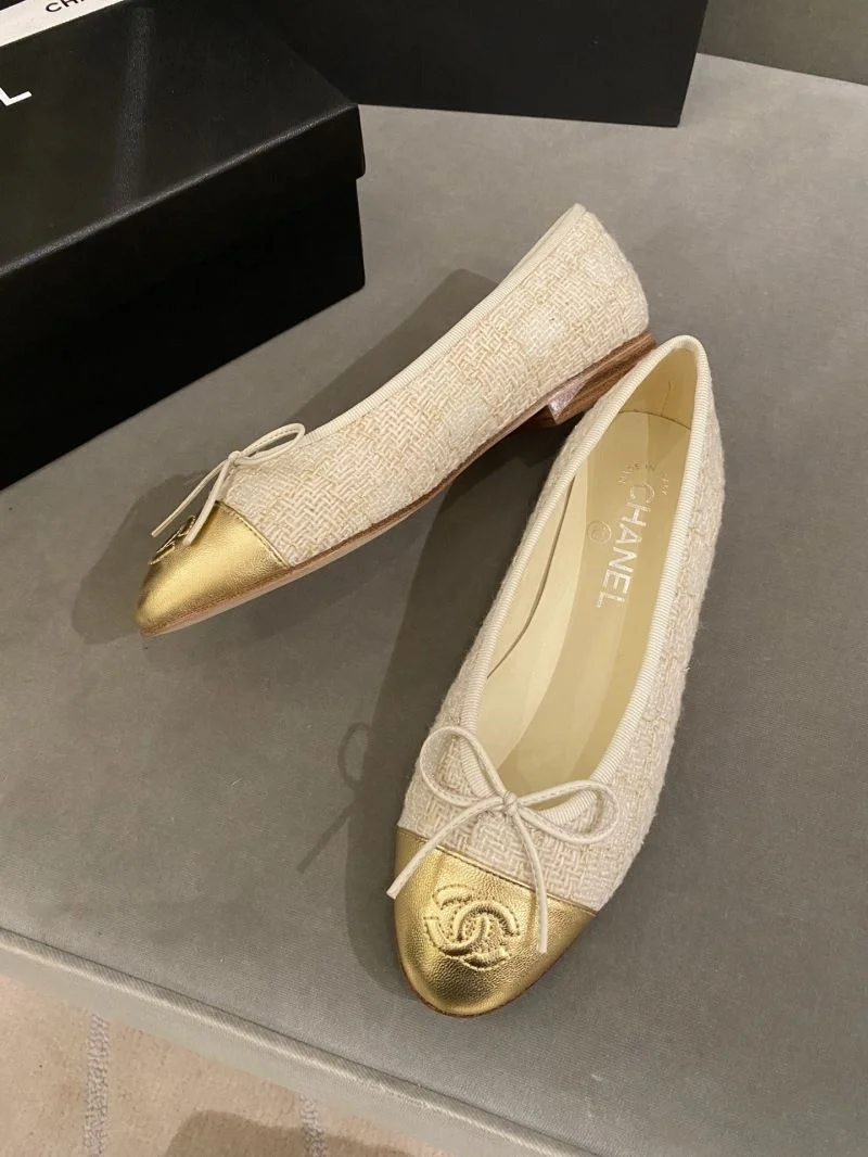 Tailored Chanel Flat Shoes 18274