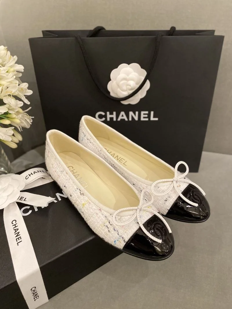 Chanel Flat Shoes Bright 18265