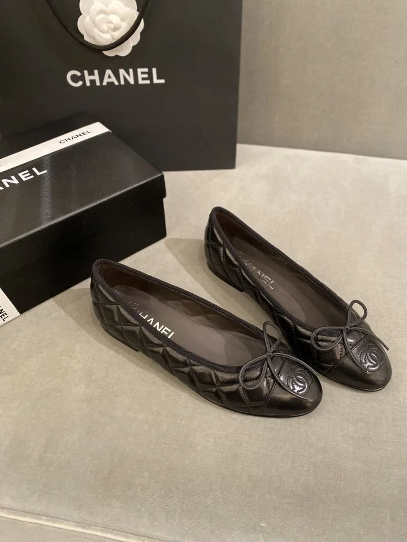 Chanel Flat Shoes Supportive 18255
