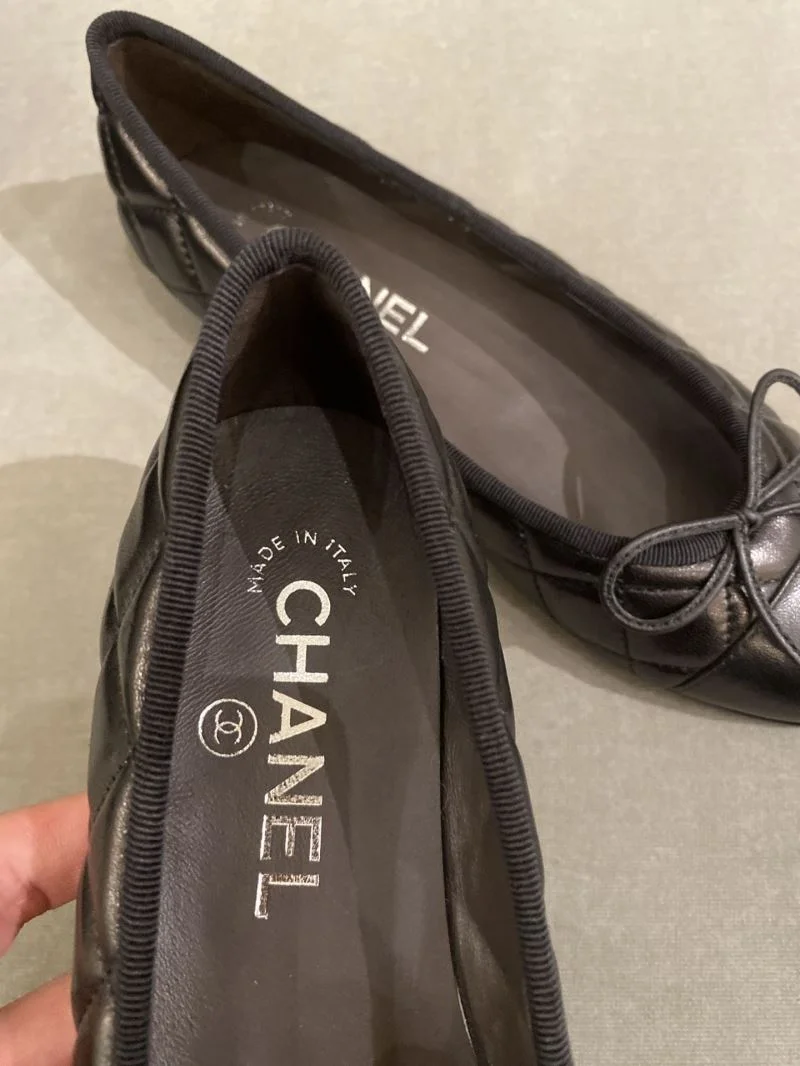 Chanel Flat Shoes Supportive 18255