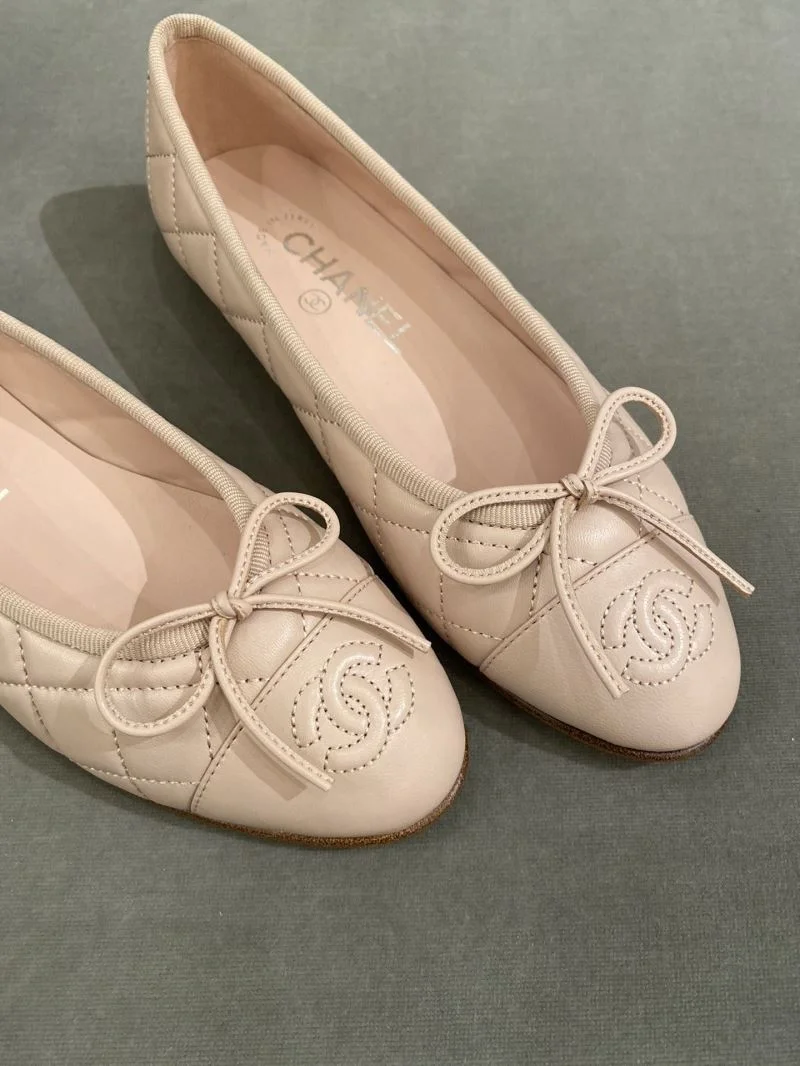 Chanel Flat Shoes Comfortable 18253