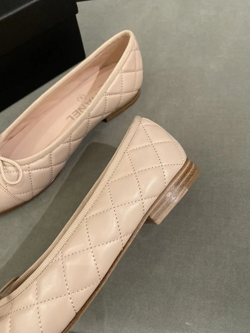 Chanel Flat Shoes Comfortable 18253