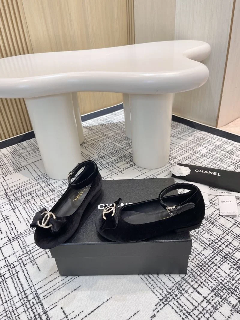 Chanel Flat Shoes DailyWear 18250