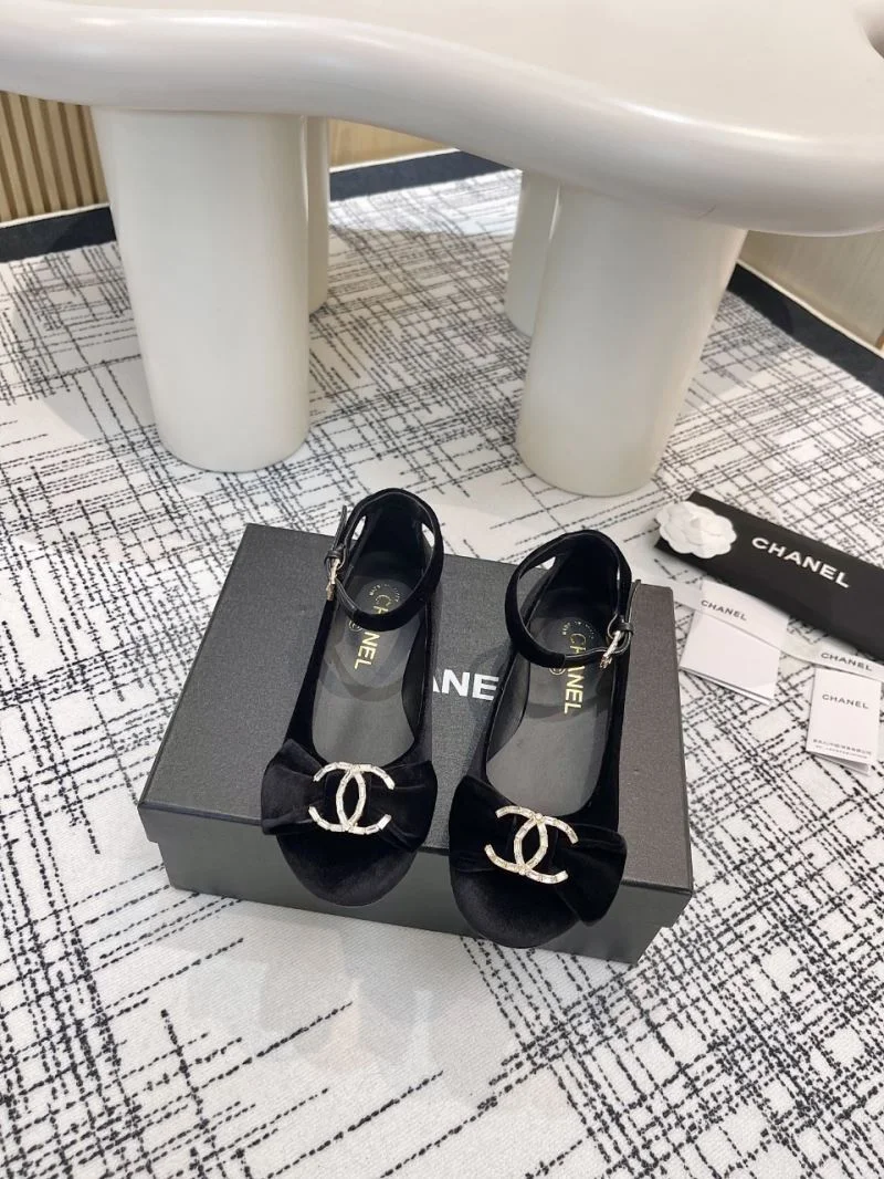 Chanel Flat Shoes DailyWear 18250