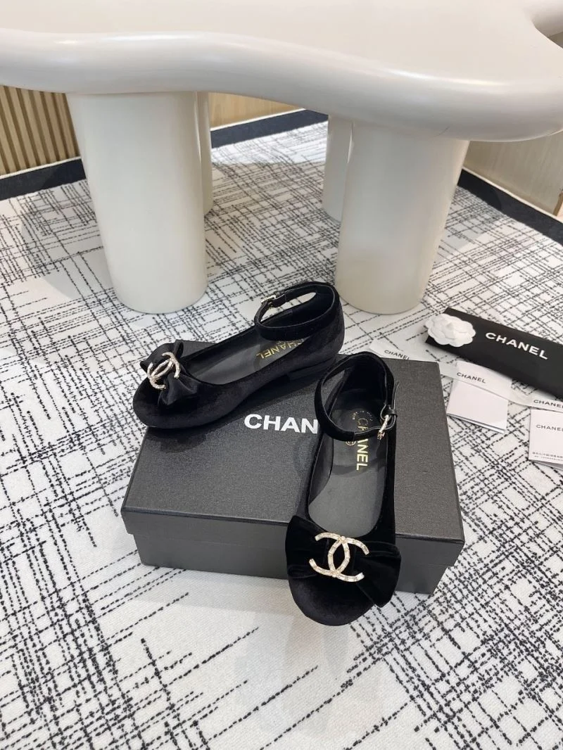 Chanel Flat Shoes DailyWear 18250