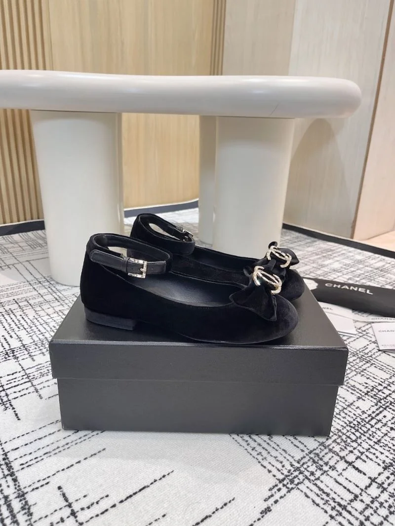 Chanel Flat Shoes DailyWear 18250