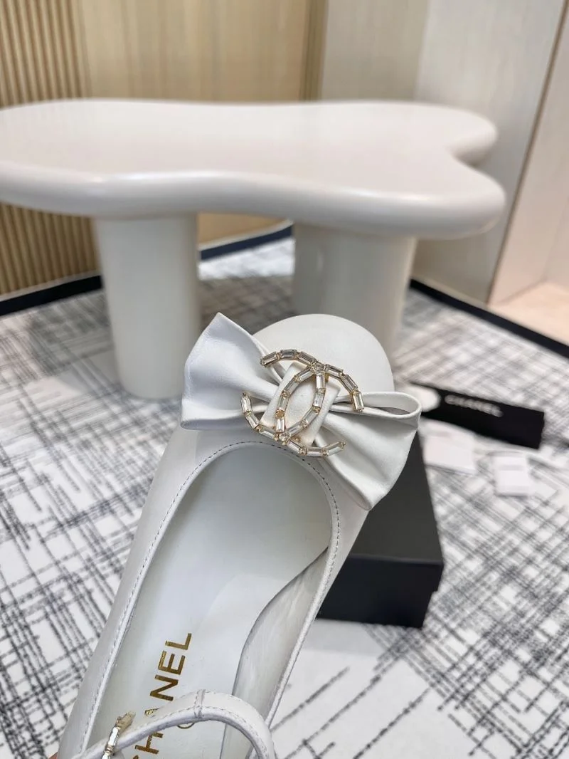 Chanel Flat Shoes Elegant 18249
