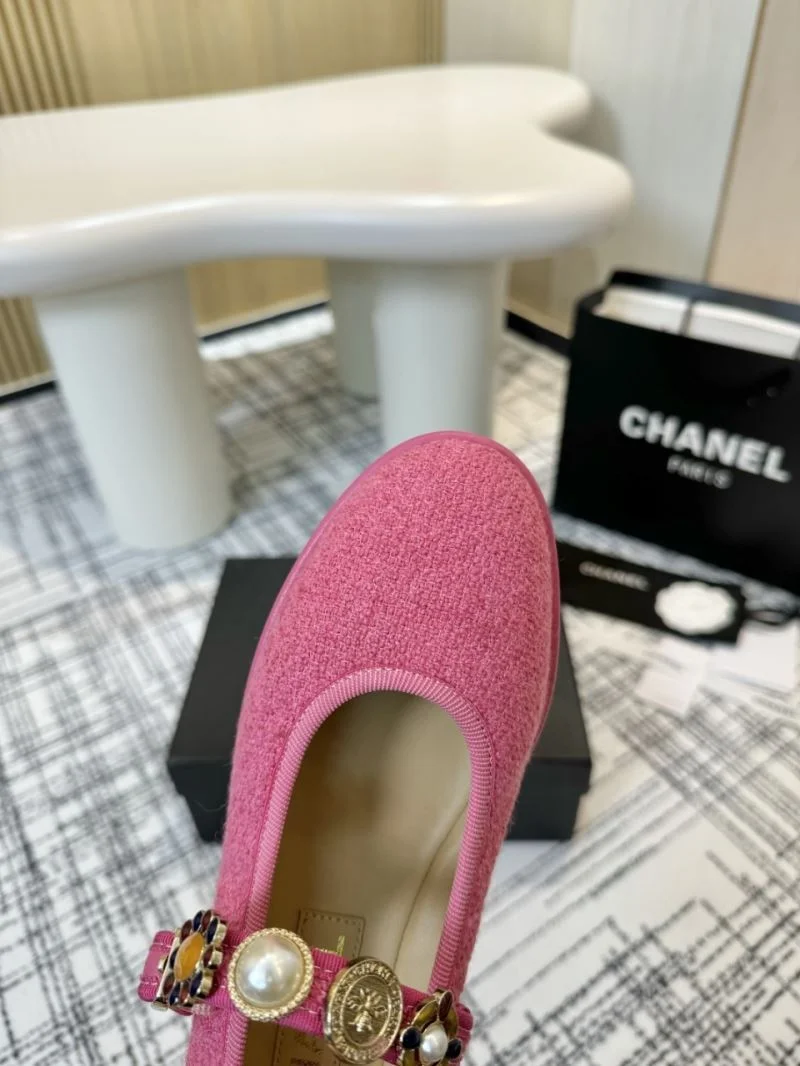 Attractive Chanel Flat Shoes 18254