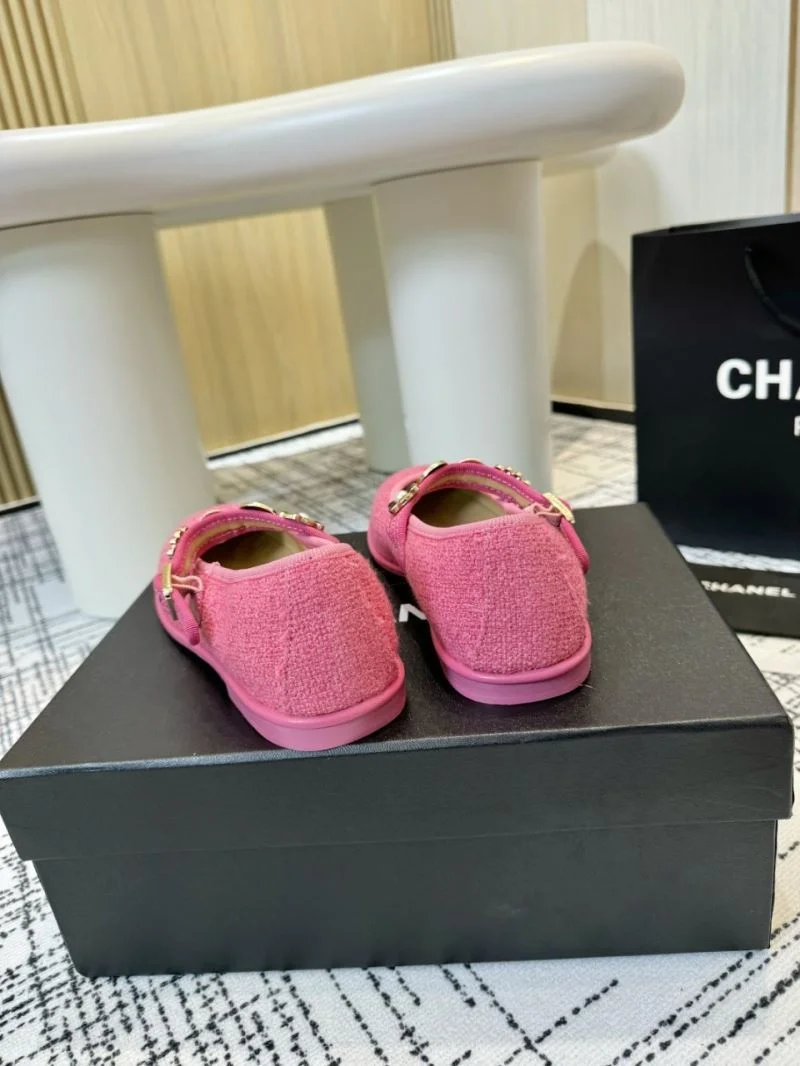 Attractive Chanel Flat Shoes 18254
