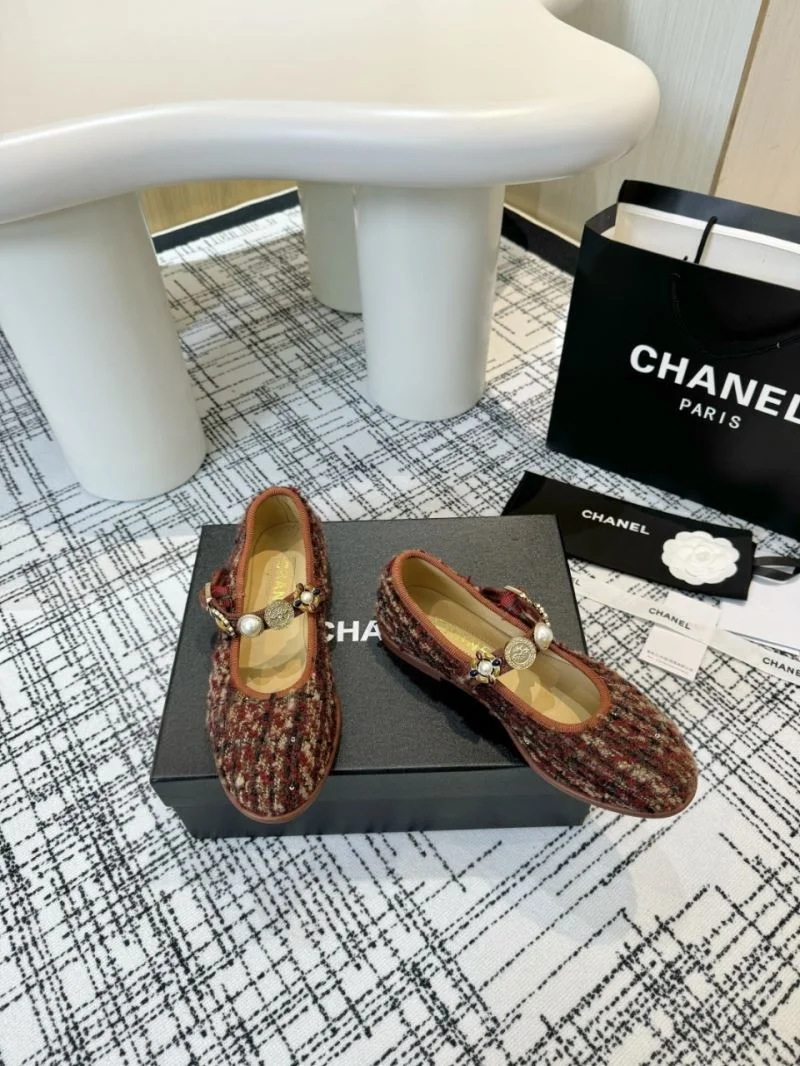 Chanel Flat Shoes MultiPurpose 18248