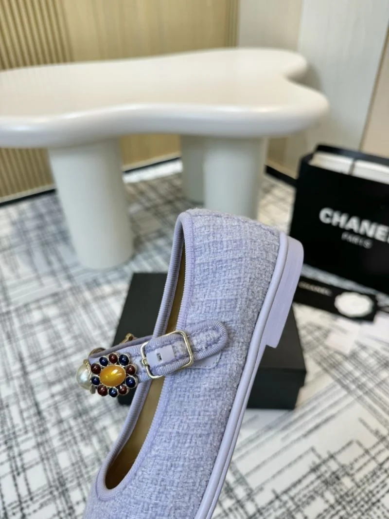 Trendsetting Chanel Flat Shoes 18252