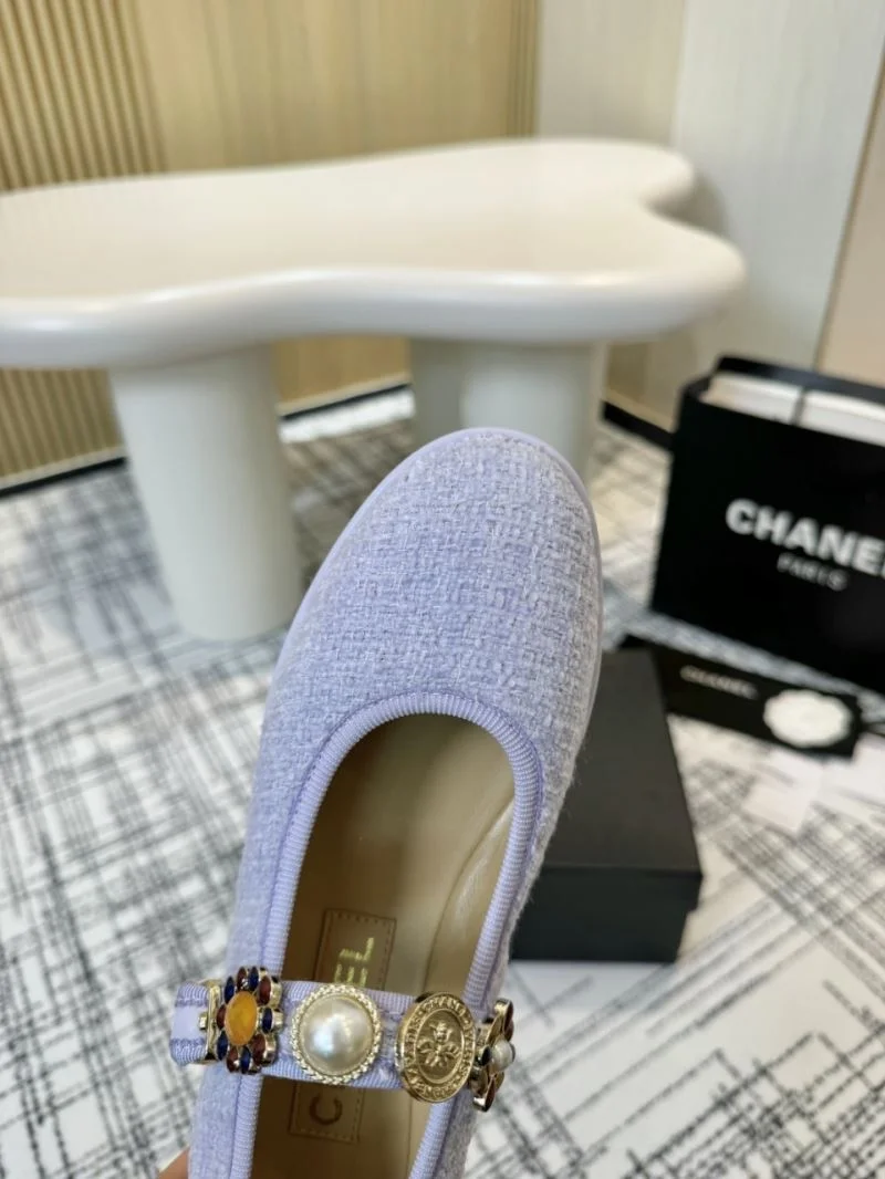 Trendsetting Chanel Flat Shoes 18252