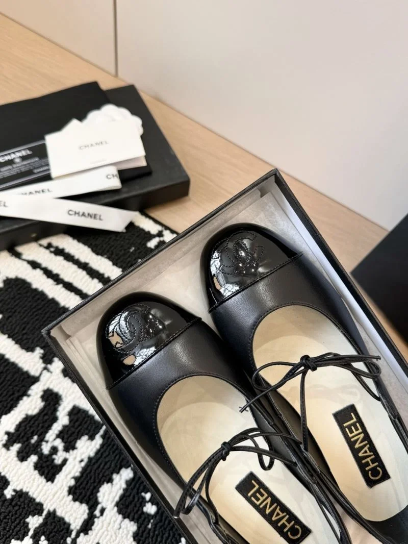 Classic Chanel Flat Shoes 18232