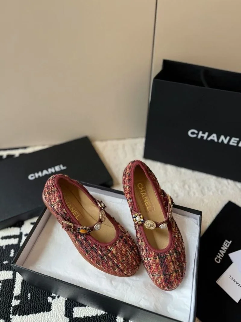 Original Chanel Flat Shoes 18239