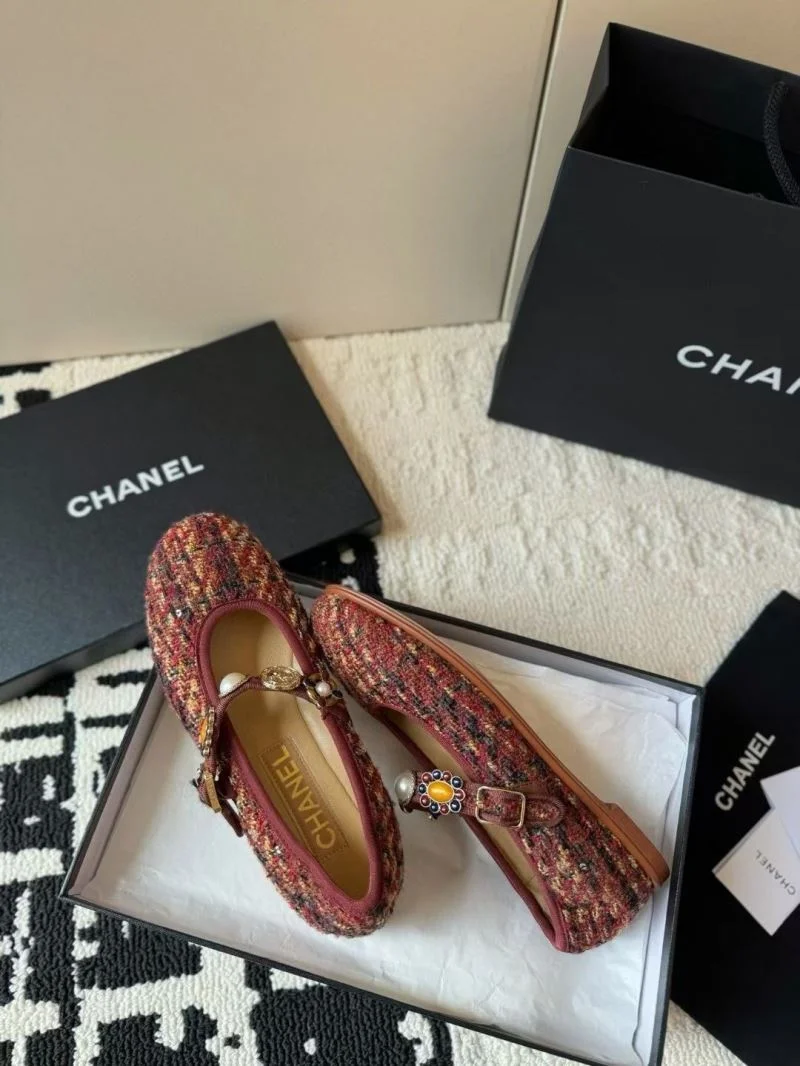 Original Chanel Flat Shoes 18239
