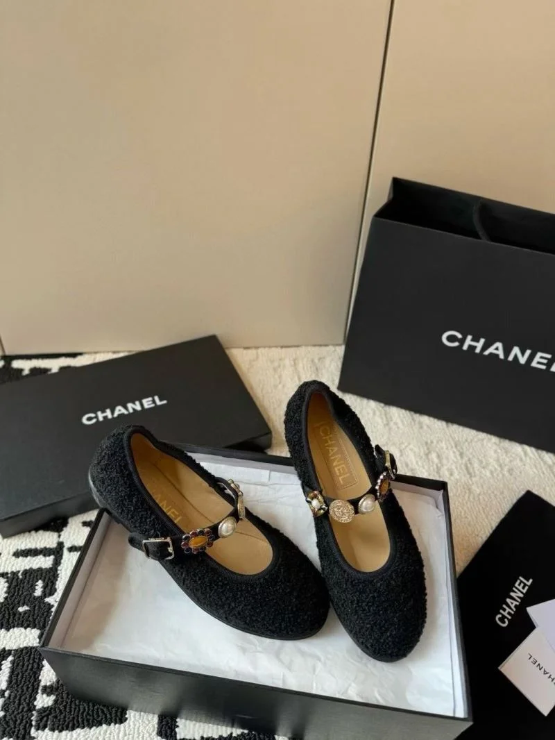 Chanel Flat Shoes Cozy 18223