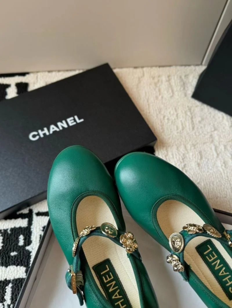 Chanel Flat Shoes Supportive 18228
